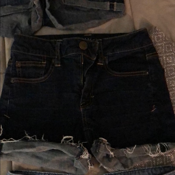 Several jean shorts. Sizes 25-26/0/2. - Picture 5 of 6